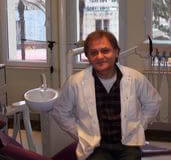 Zahnarzt Dr. Ayhan Tipi, Antalya